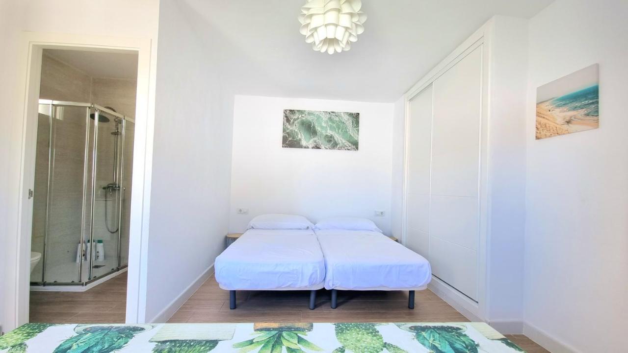 Habitación privada con baño y jardín privado Chiclana de la Frontera Exterior foto